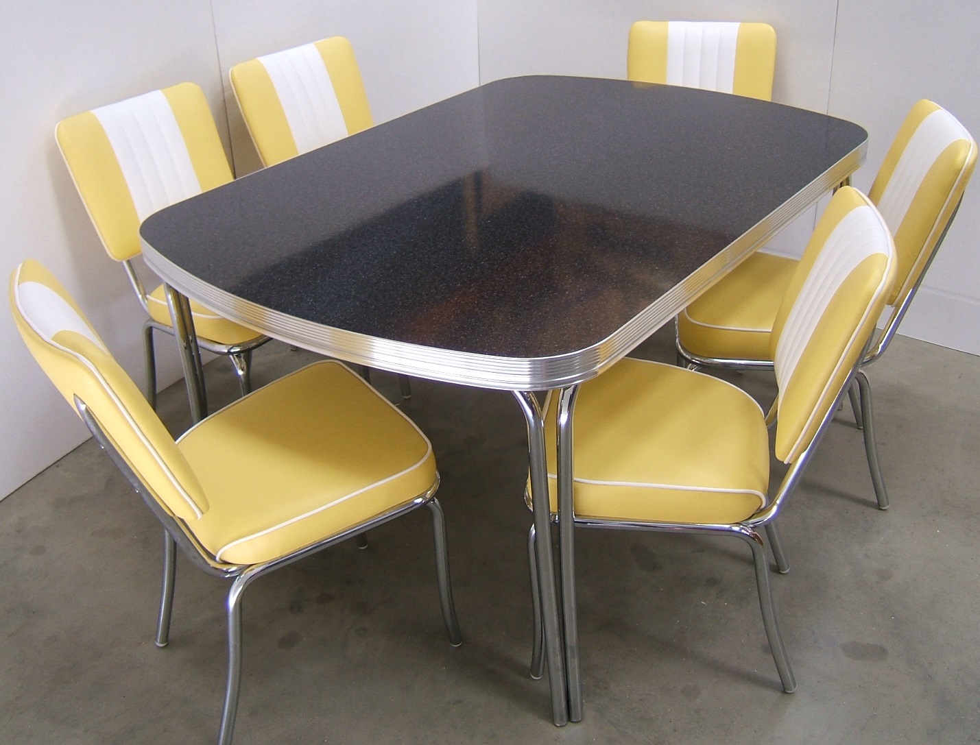 fifties style kitchen table